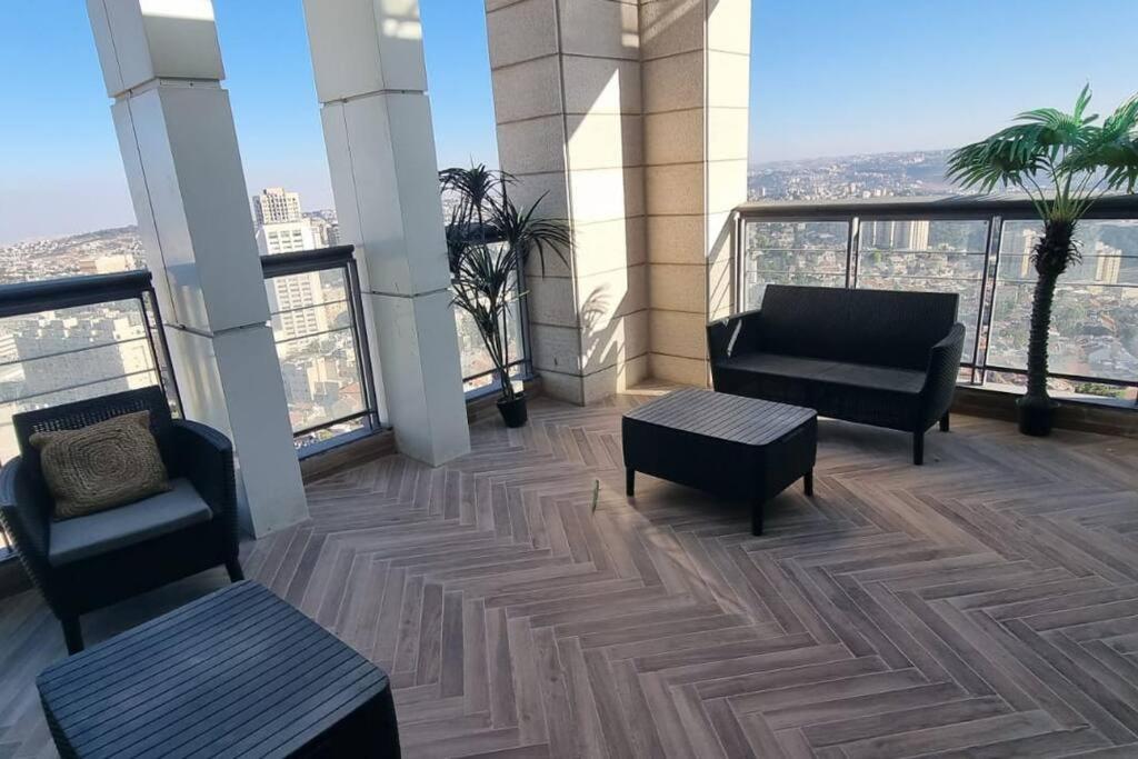 Jtower Royal Suites - The Penthouse - Alefimmoed Jerusalem Exterior photo